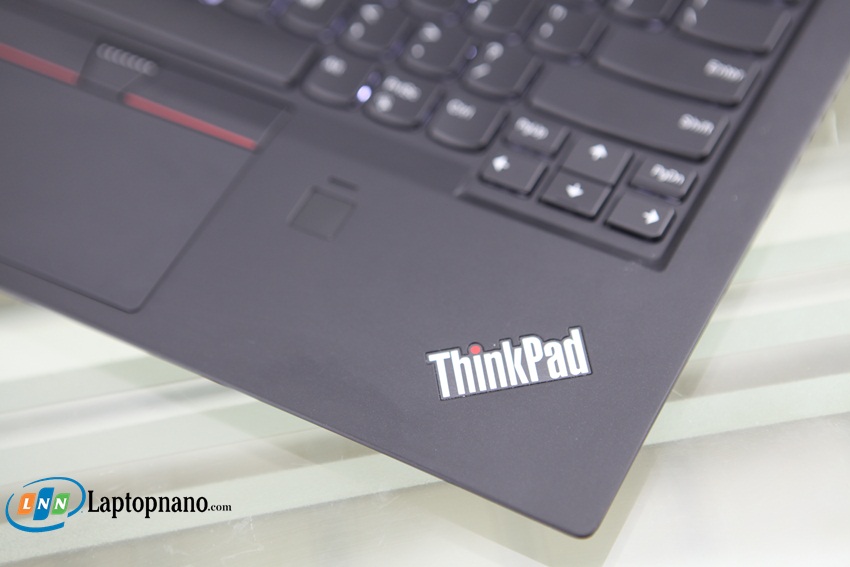 Lenovo ThinkPad X1 Carbon Gen 5-3
